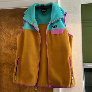 Fleece vest never worn from smoke free home